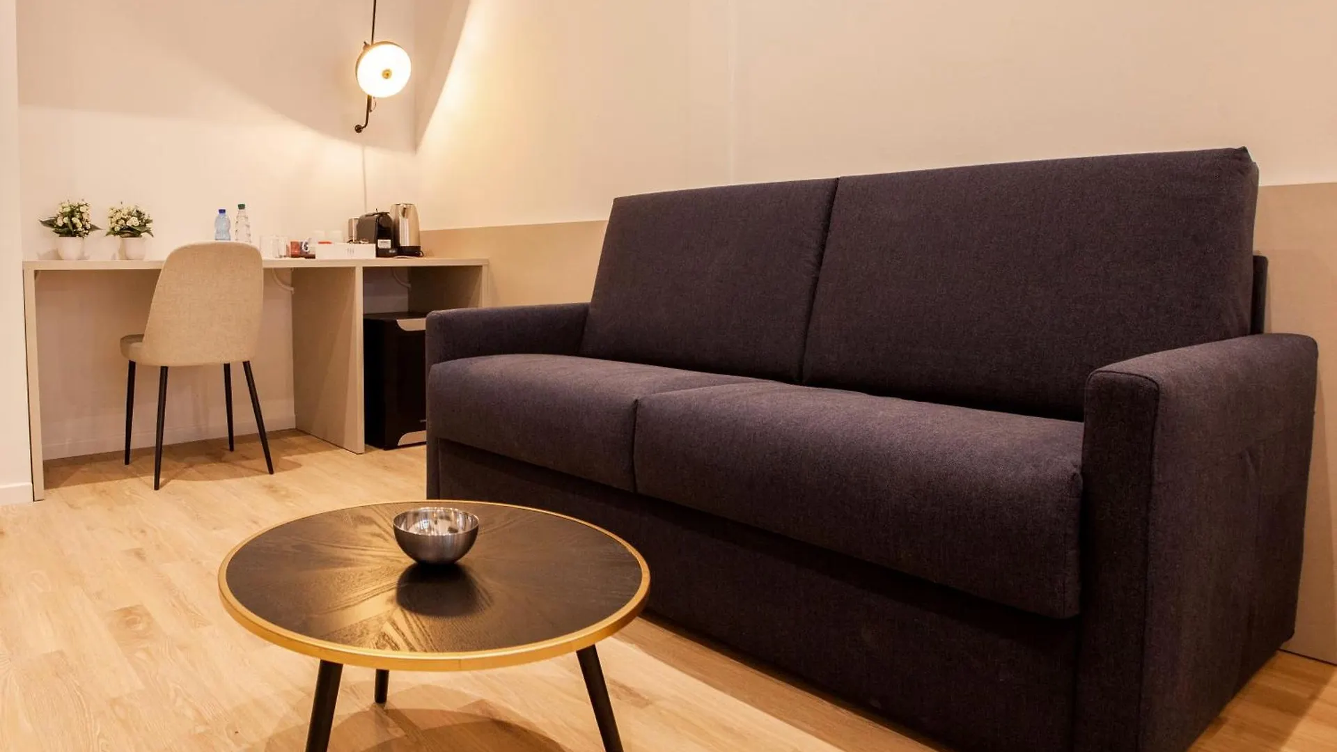 Cvm 19 Hotel Milan Italy