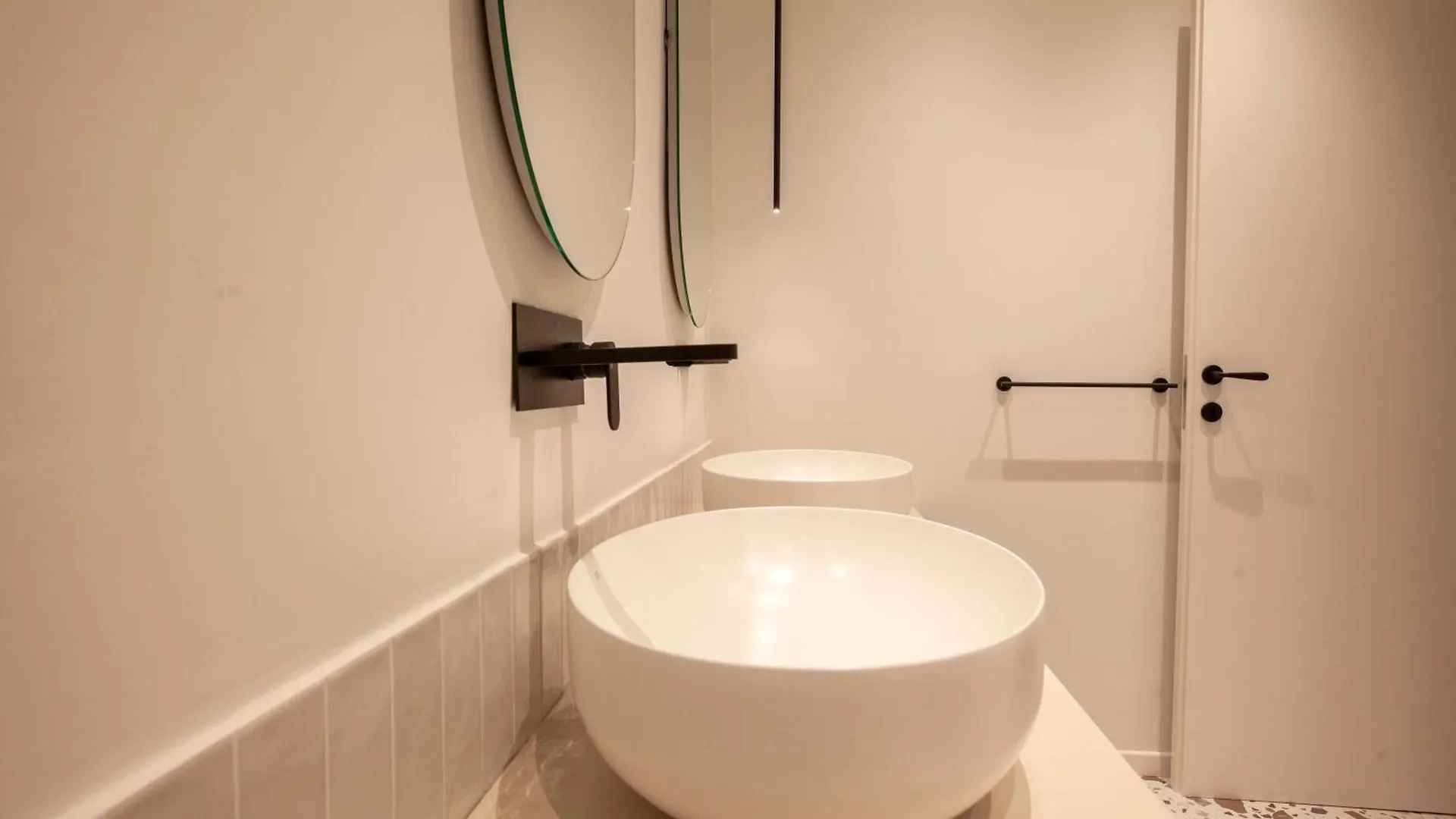 Cvm 19 Hotel Milan