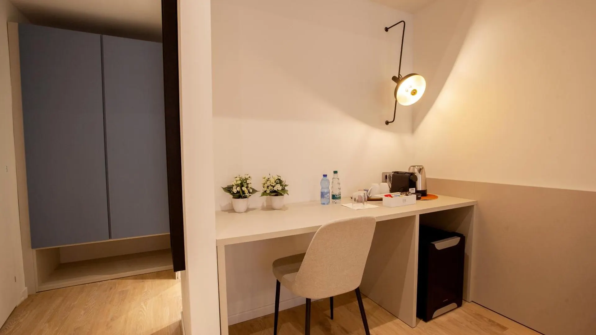 Cvm 19 Hotel Milan