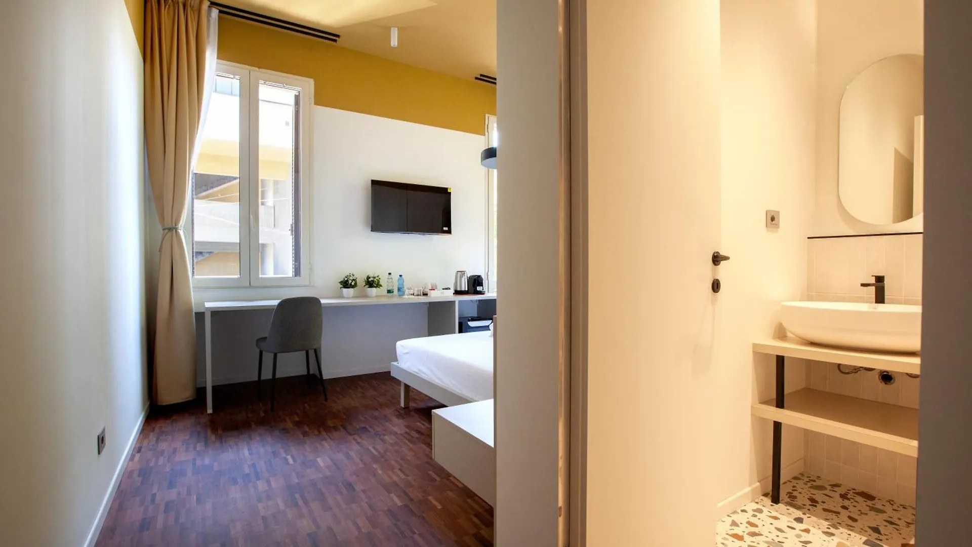 Cvm 19 Hotel Milan Italy
