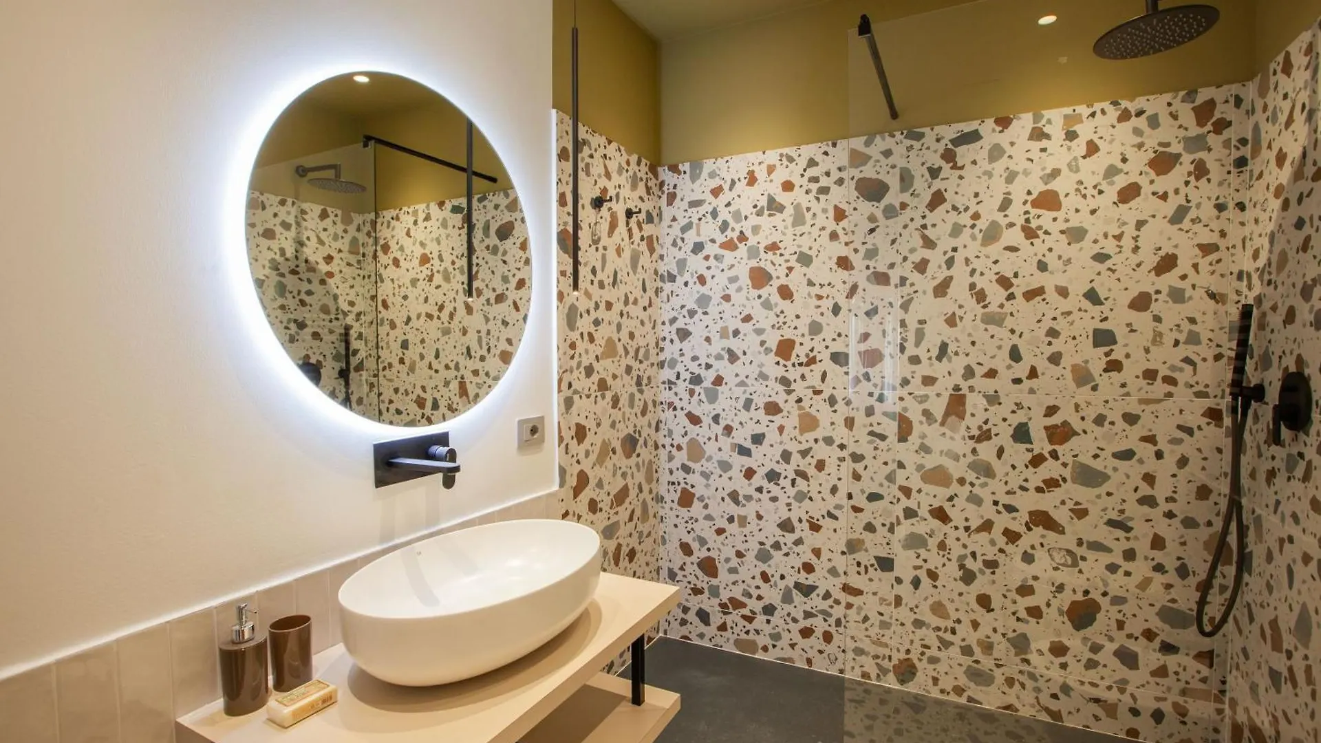 Cvm 19 Hotel Milan