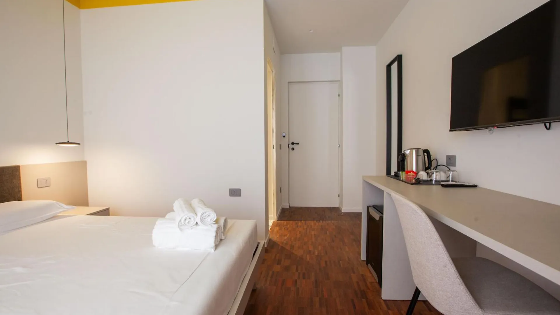 Cvm 19 Hotel Milan