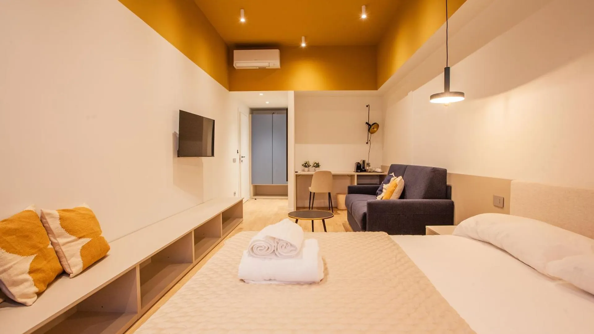 Cvm 19 Hotel Milan