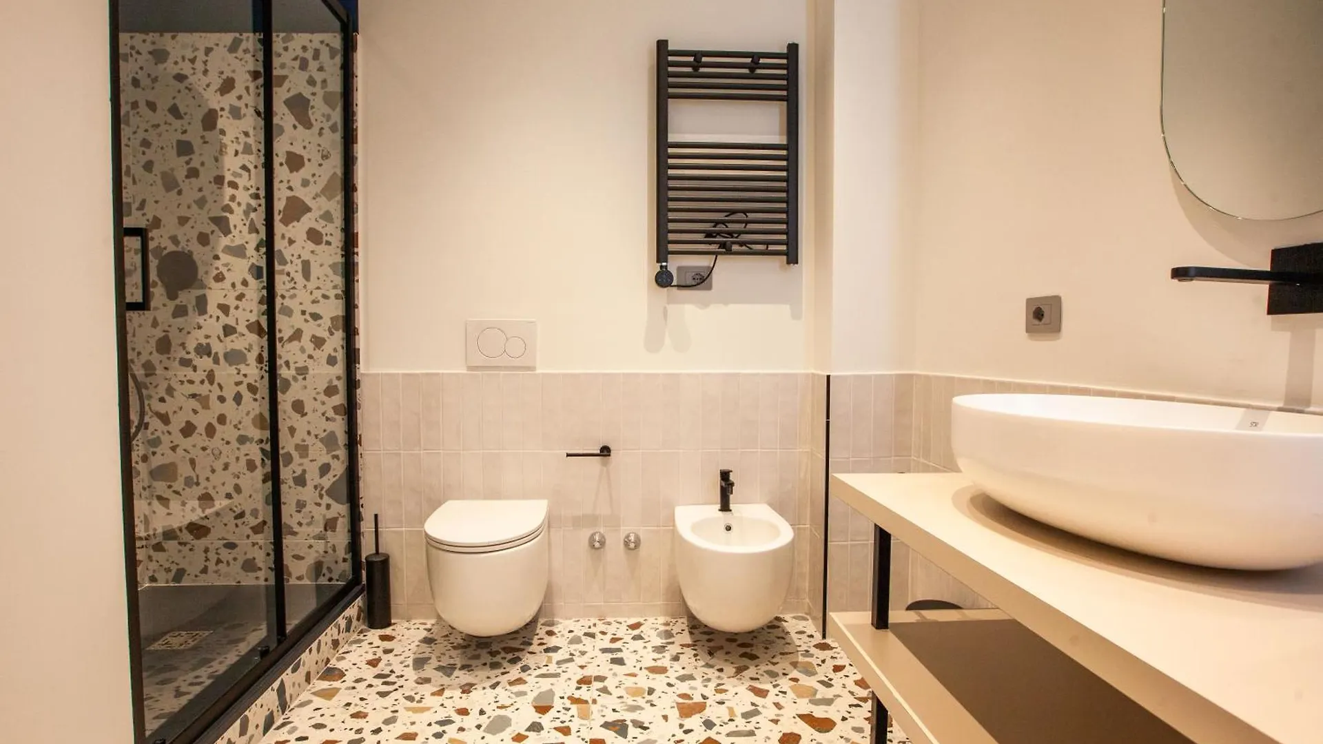 Cvm 19 Hotel Milan
